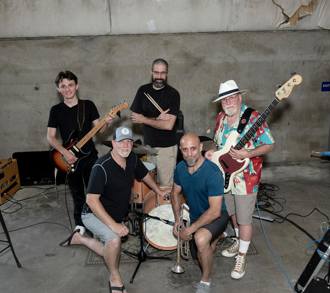 Live Music by Walkabout Blues